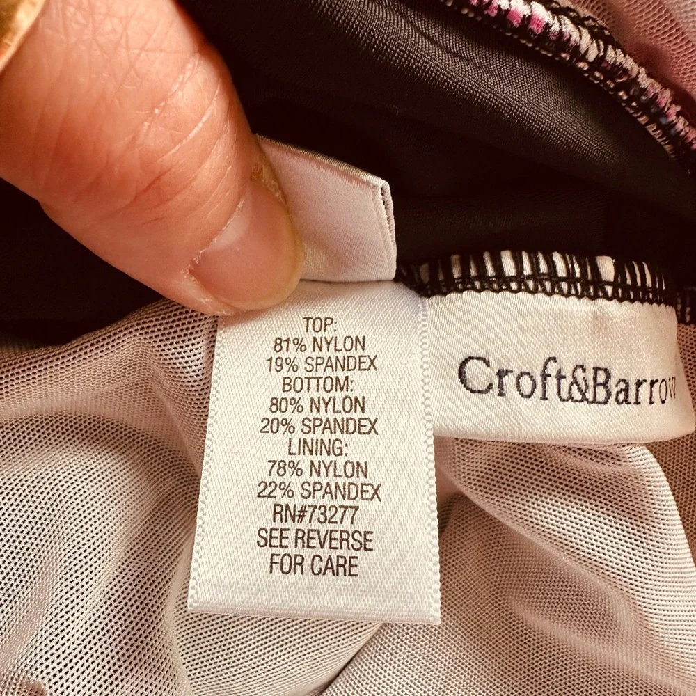 Croft & Barrow one piece bathingsuit size 10